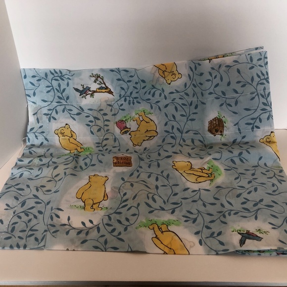 NEW! Set of 2 Classic Winnie The Pooh Valnces - Picture 2 of 6